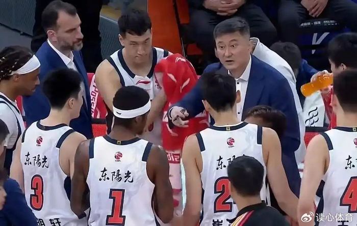 kaiyun-杜锋成最佳教练候选,2队邀杨鸣执教,福建挽留2功臣,北京放烟幕弹|季后赛|北京首钢|广东宏远|常规赛|新疆广汇_新浪体育_新浪新闻